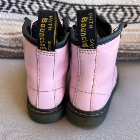 Dr. Martens Girl's Grade School 1460 “Pale Pink” Patent Combat Boots Size-10 - Picture 4 of 8